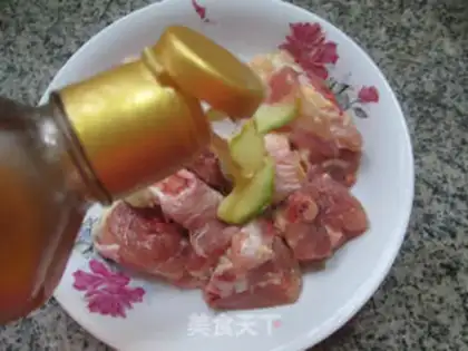 Make Chicken clot steamed potatoes step 1