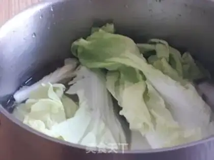 Make The Korean soy soup step 1