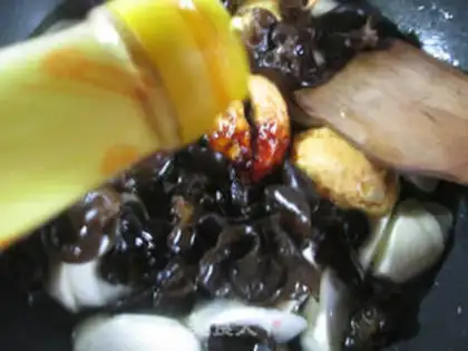 Make Black and white eggs step 6