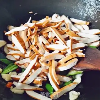 Make Pepper bean dry step 12