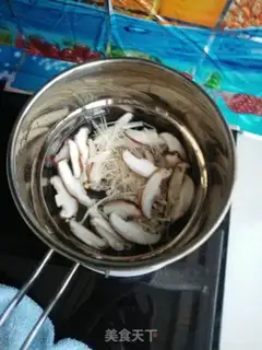 Make Onion mushroom soup step 2