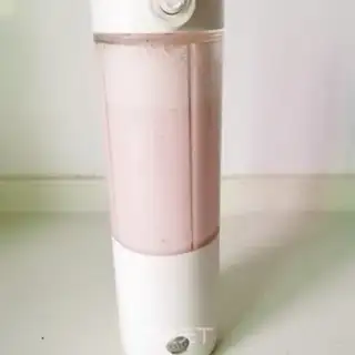 Make Strawberry shakes step 2