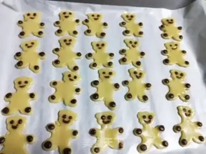 Make Bear crackers step 11