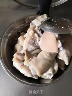 Make Smoky feet step 2