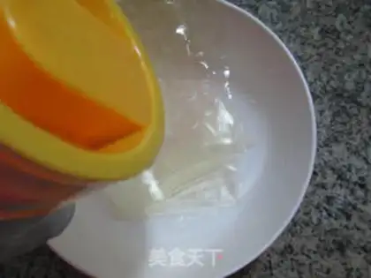 Make Watermelon pudding step 1