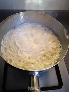 Make Tomato eggs for noodles step 0