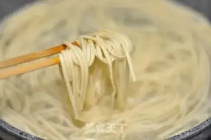 Make Japanese noodles step 0