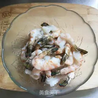 Make A souffled shrimp step 0