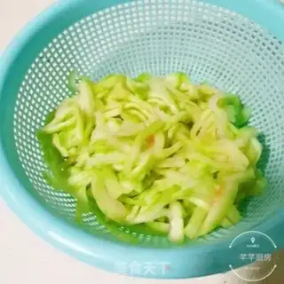 Make Watermelon pickles step 3