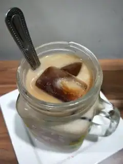 Make Iced milk tea step 6