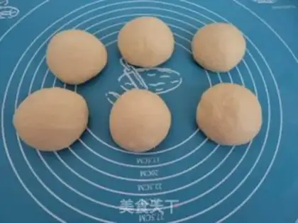 Make No-oil-free soybread step 1