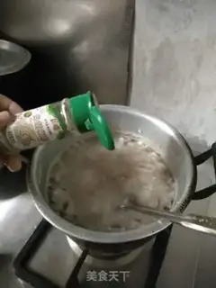 Make Mushroom beef congee step 8
