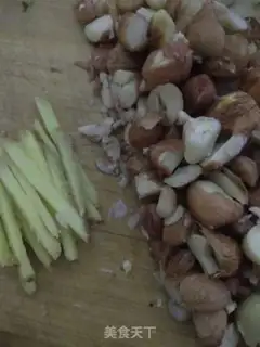 Make Red cuisine soup step 1