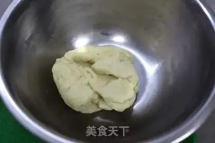 Make Soda onion cookies step 3