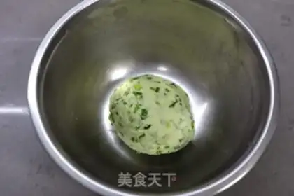 Make Soda onion cookies step 4