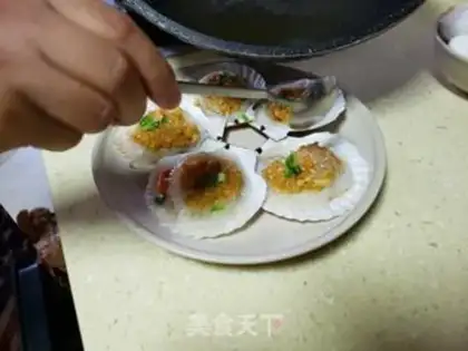 Make Garlic scallops step 8
