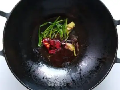 Make Southern milk pig hoof step 3