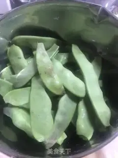 Make Sour bean horns step 0