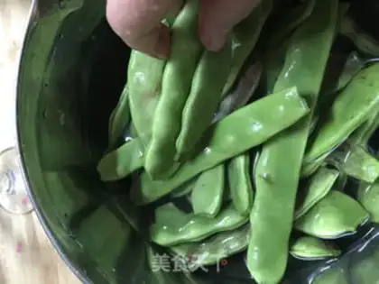 Make Sour bean horns step 1