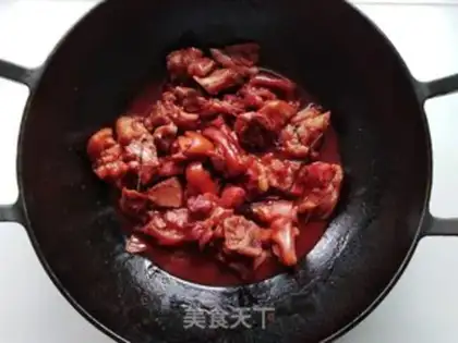 Make Southern milk pig hoof step 8