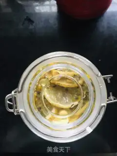 Make Bronze lemon honey water step 0