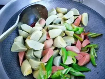 Make Hot, hot eggs step 5