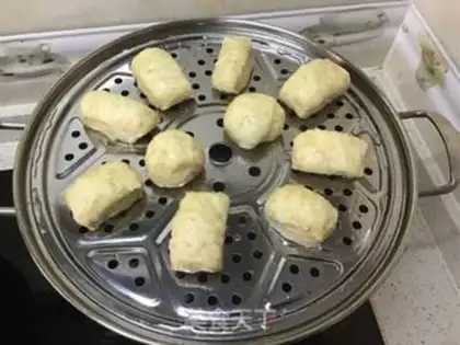 Make The cereal bun step 6