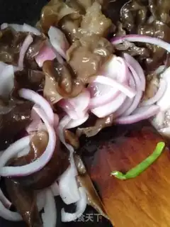 Make Scrambled onions step 4