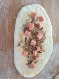 Make Onion ham bun step 5