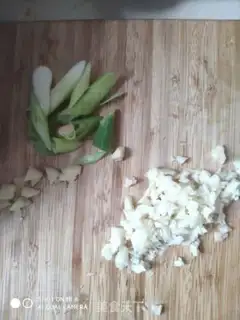 Make Pelican apricot step 4