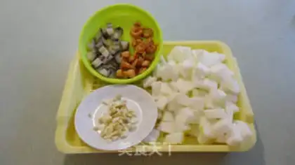 Make The sea cucumbers of the river step 1