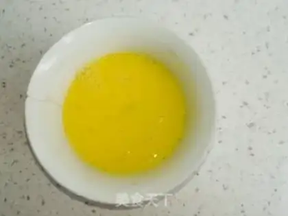 Make Potato pepper fried eggs step 3