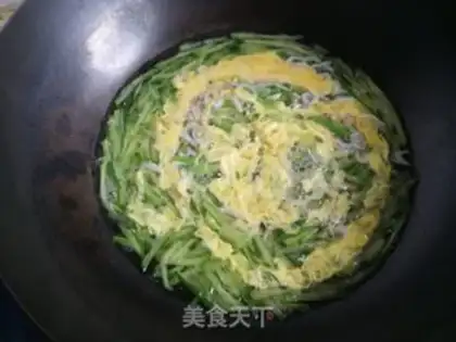 Make cucumber shrimp egg soup step 4