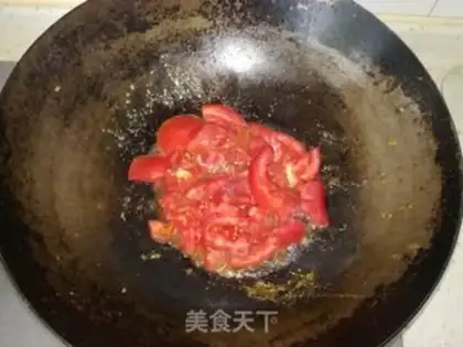 Make Potato pepper fried eggs step 5