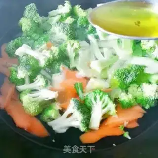 Make Garlic broccoli step 5