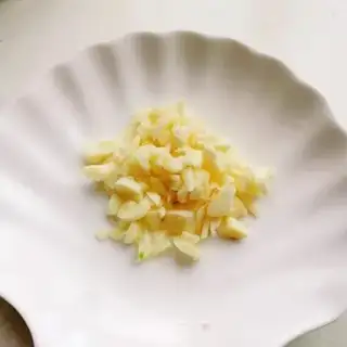 Make Garlic broccoli step 7
