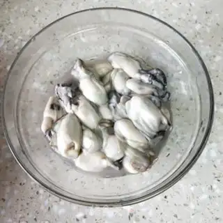 Make Fried eggs for pelicans step 0