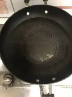 Make Spicy lobster step 1