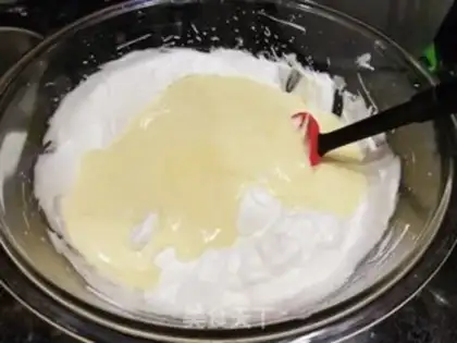Make An eight-inch kamikaze cake step 4