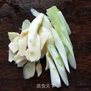 Make A chicken with a pan step 2
