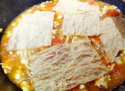 Make Tomato egg noodles step 9