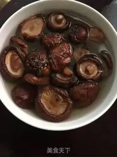 Make Meatloaf mushroom fried rice step 1