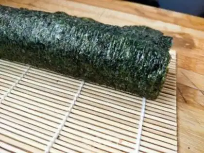 Make Banana sushi step 7