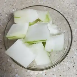 Make Porkbone soup from the winter melon step 0