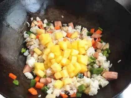 Make Pineapple rice step 11