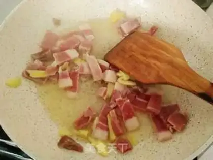 Make Fried fish glue step 2