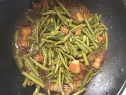 Make Five flowers for beans step 5
