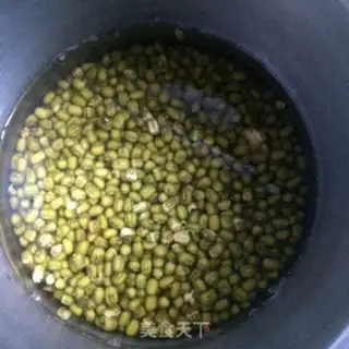 Make Sweet green bean soup step 0
