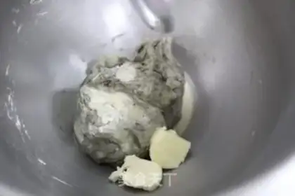 Make Black sesame berries step 3