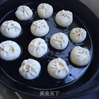 Make A little onion meat bun step 7